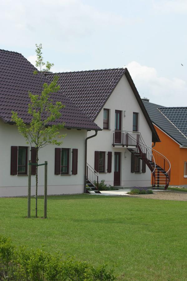 Ferienwohnungen "Am Storchennest" Göhren-Lebbin Exteriör bild